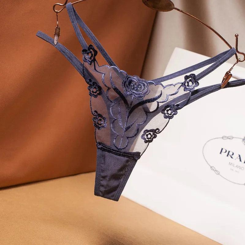 Rose Sheer | Prześwitujące stringi z haftem w róże
