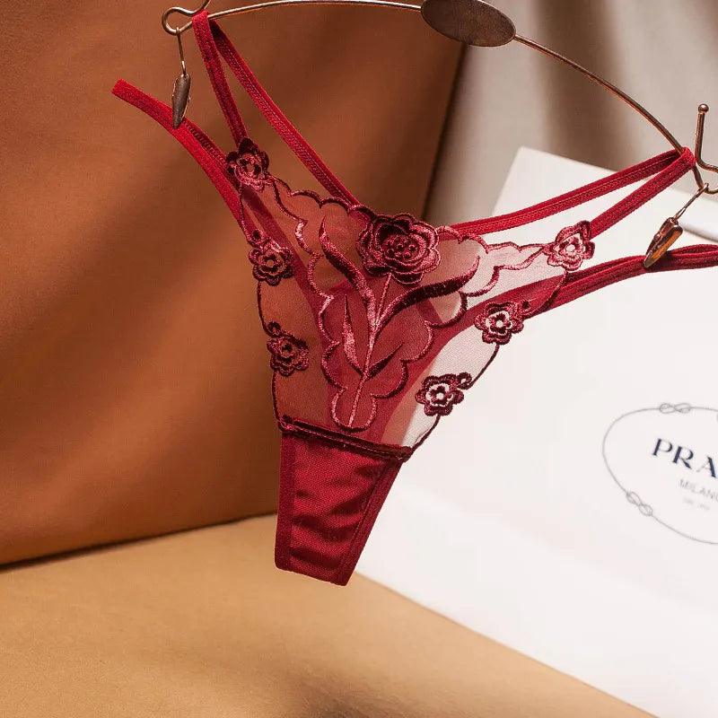 Rose Sheer | Prześwitujące stringi z haftem w róże